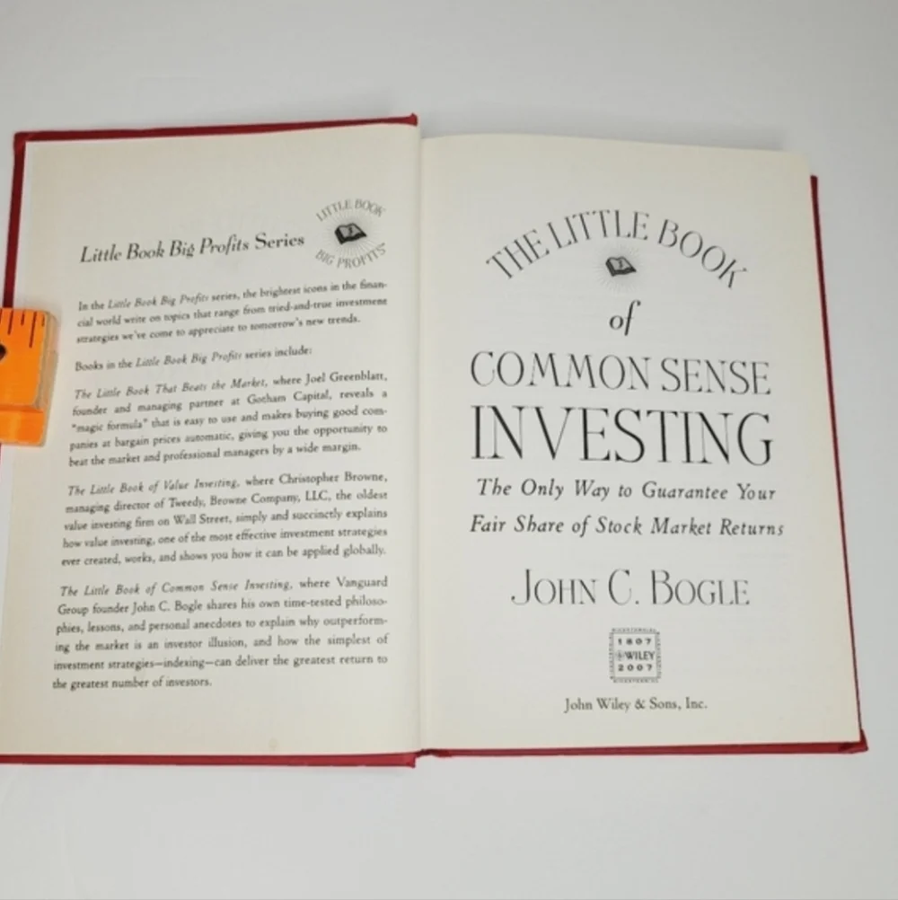 Lot of 4 Books Investing Finance Money The Little Book of Common Sense Investing - Picture 4 of 14